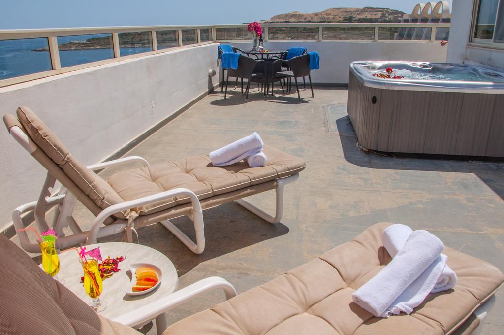 Club Salina Wharf Qawra Quarto foto